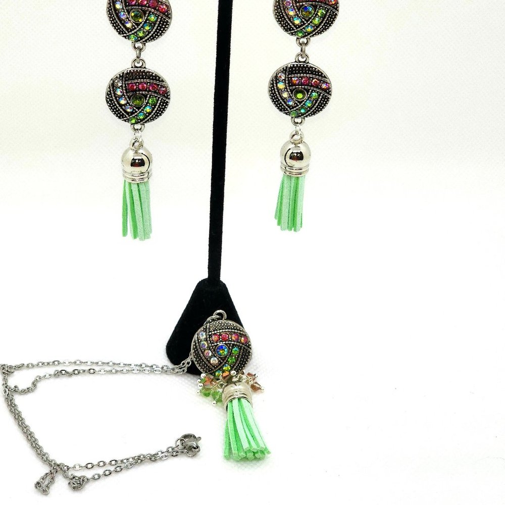 Necklace & Earrings